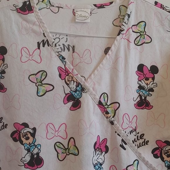 Disney Minnie Mouse Nurse's Uniform Shirt Sz L to XL with Pockets Short Sleeve - Picture 3 of 7